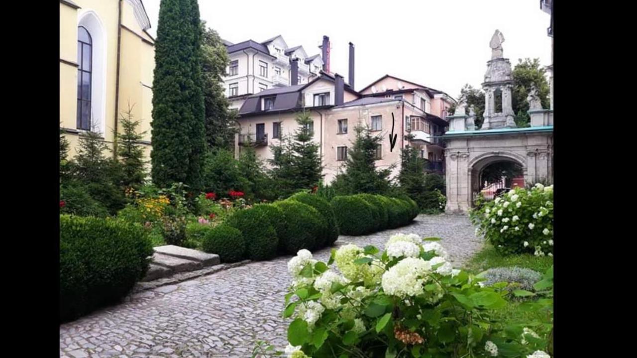 Бажане Місце Appartement Kamjanets-Podilsky Buitenkant foto